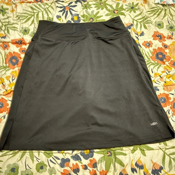 Viodia Skirt/Skort size Medium - Picture 1 of 9